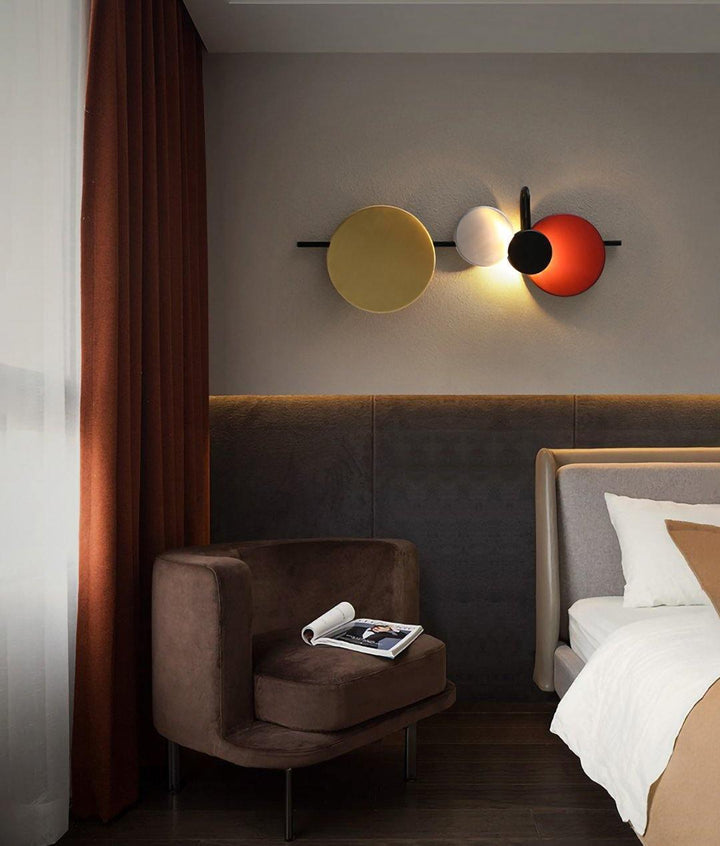 Planet Plug-in Wall Lamp - Vakkerlight