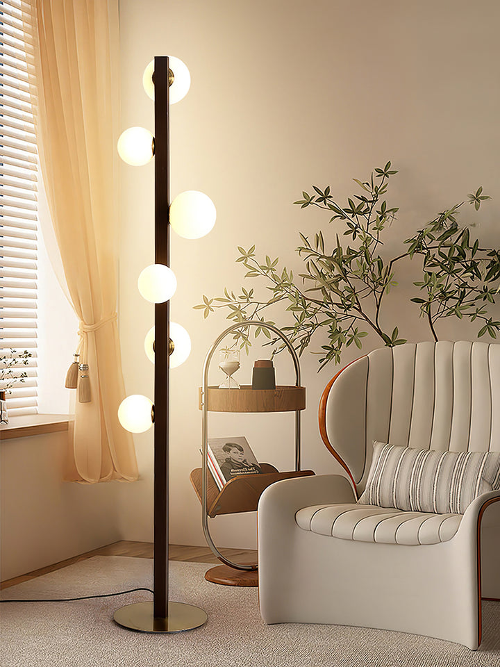 Planeta Wood Floor Lamp - Vakkerlight