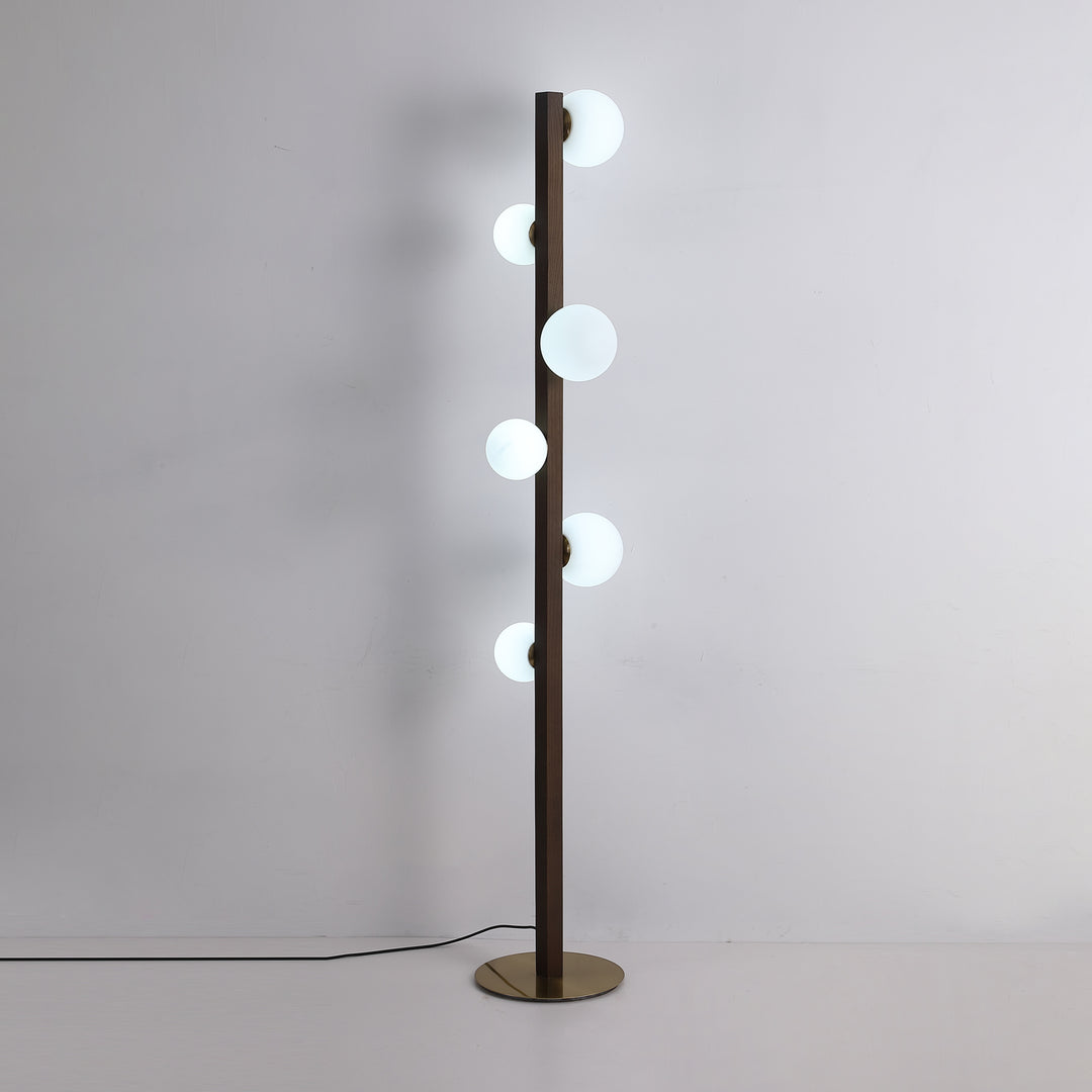 Planeta Wood Floor Lamp - Vakkerlight