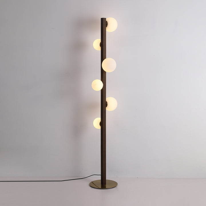 Planeta Wood Floor Lamp - Vakkerlight