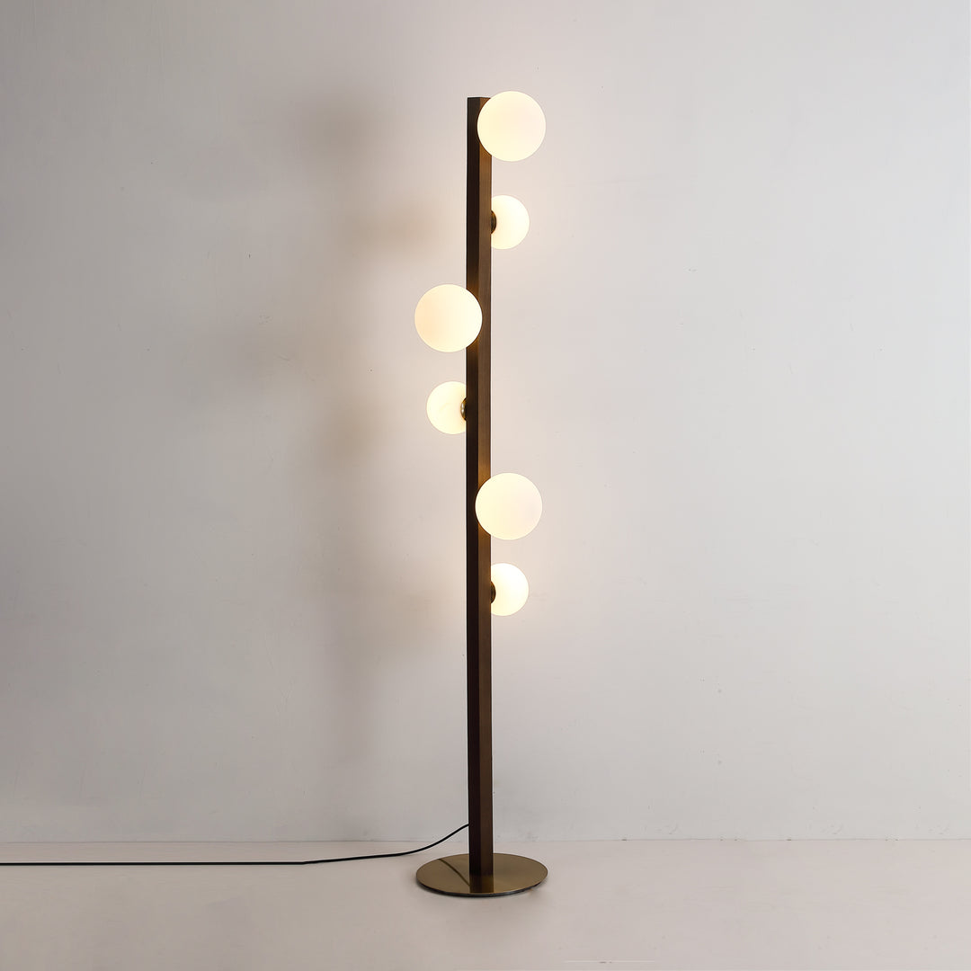 Planeta Wood Floor Lamp - Vakkerlight