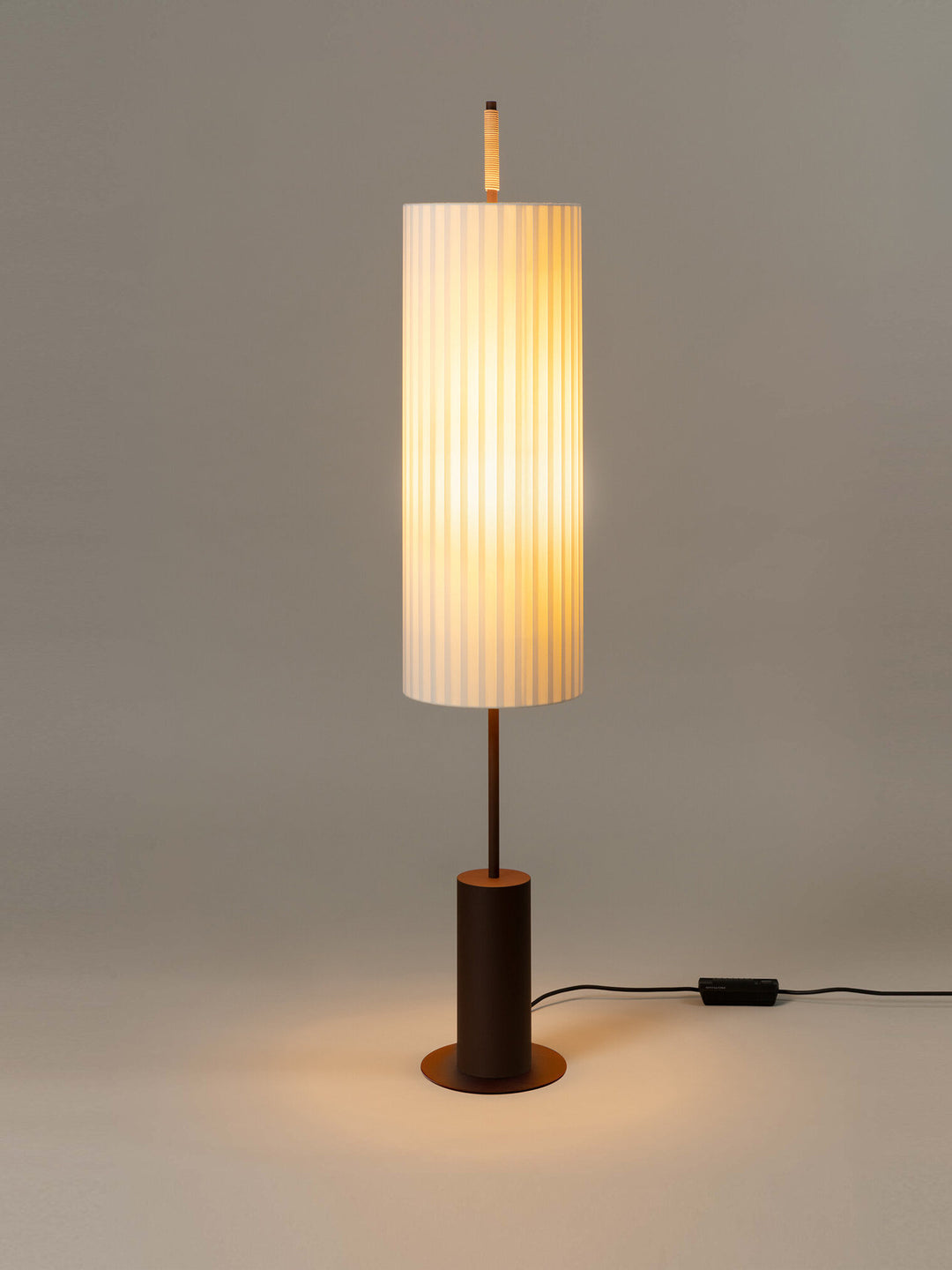 Pleated Cylinder Floor Lamp - Vakkerlight