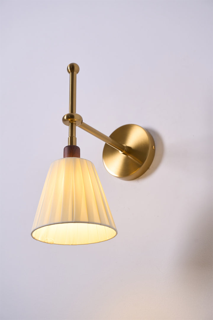 Pleated Fabric Wall Lamp - Vakkerlight