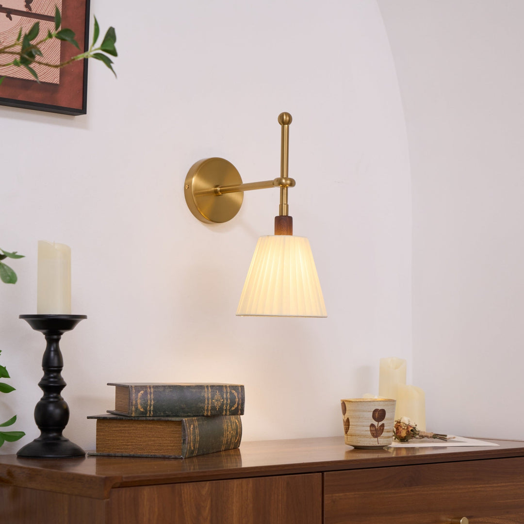 Pleated Fabric Wall Lamp - Vakkerlight