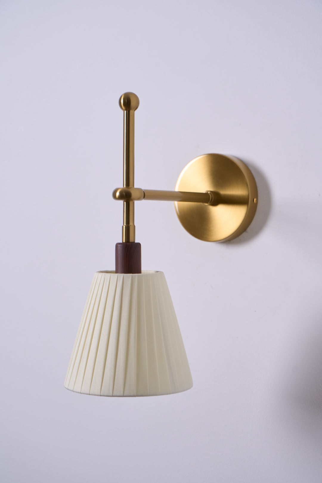 Pleated Fabric Wall Lamp - Vakkerlight