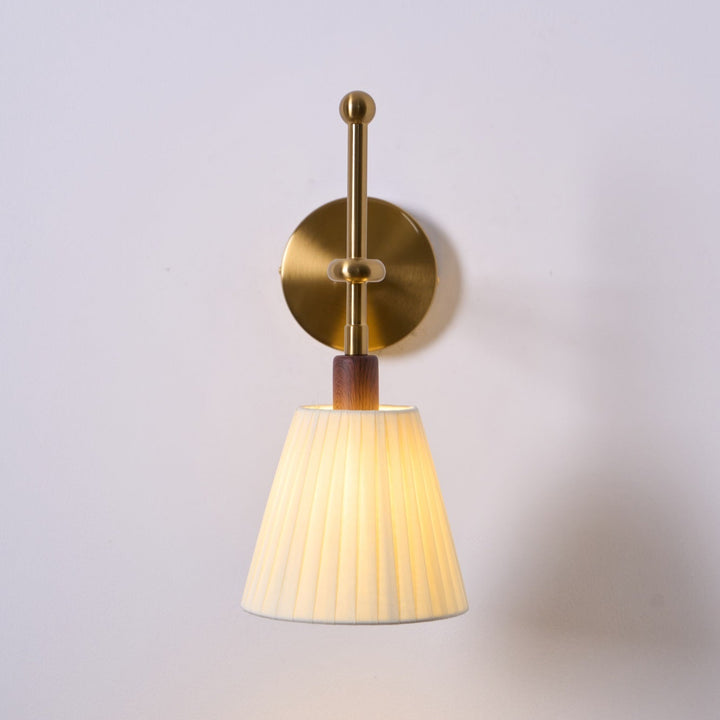 Pleated Fabric Wall Lamp - Vakkerlight
