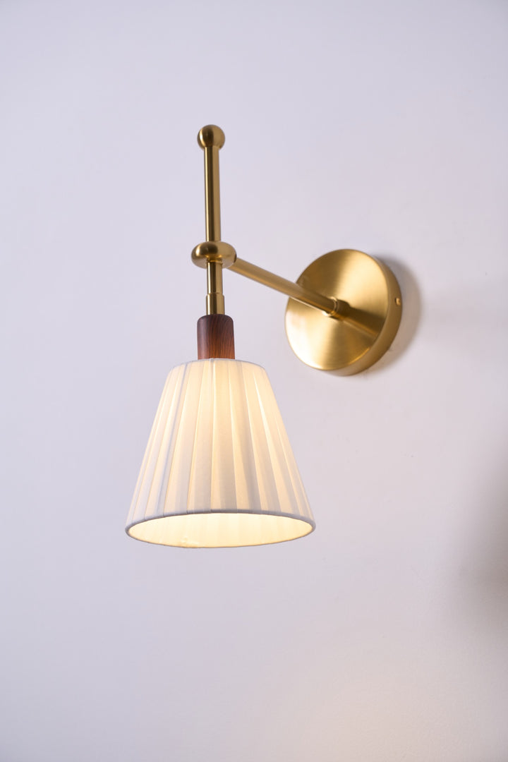 Pleated Fabric Wall Lamp - Vakkerlight