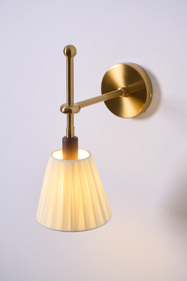Pleated Fabric Wall Lamp - Vakkerlight
