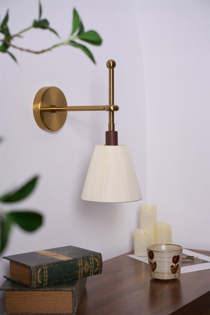 Pleated Fabric Wall Lamp - Vakkerlight