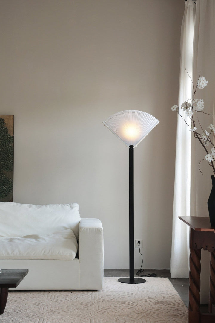 Pleated Fan Floor Lamp - Vakkerlight