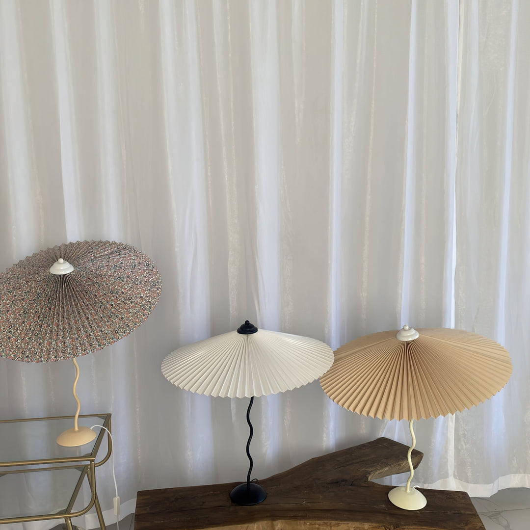 Pleated Hat Table Lamp - Vakkerlight