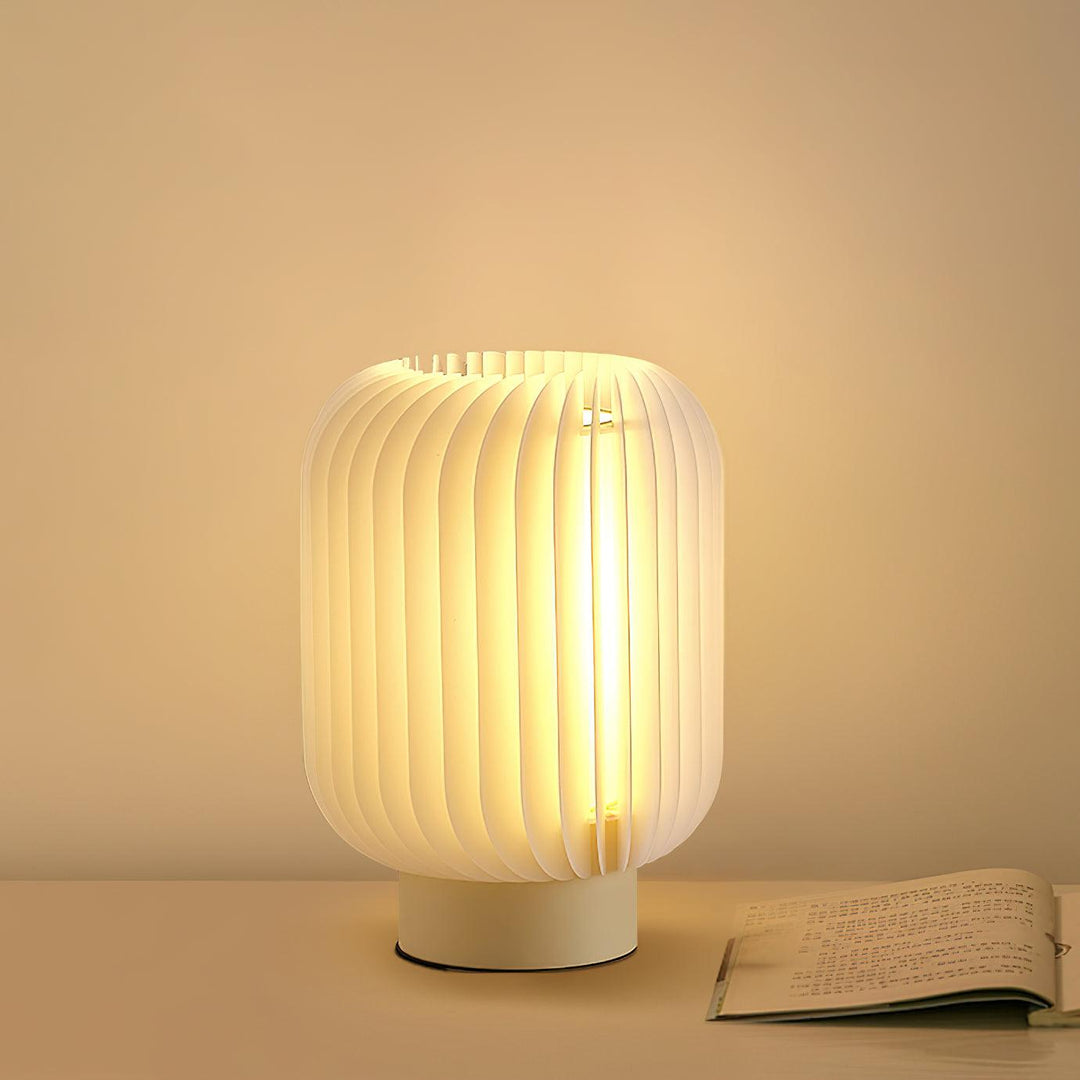 Pleated Table Lamp - Vakkerlight