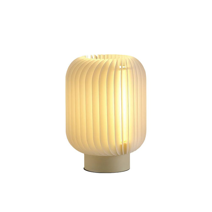 Pleated Table Lamp - Vakkerlight