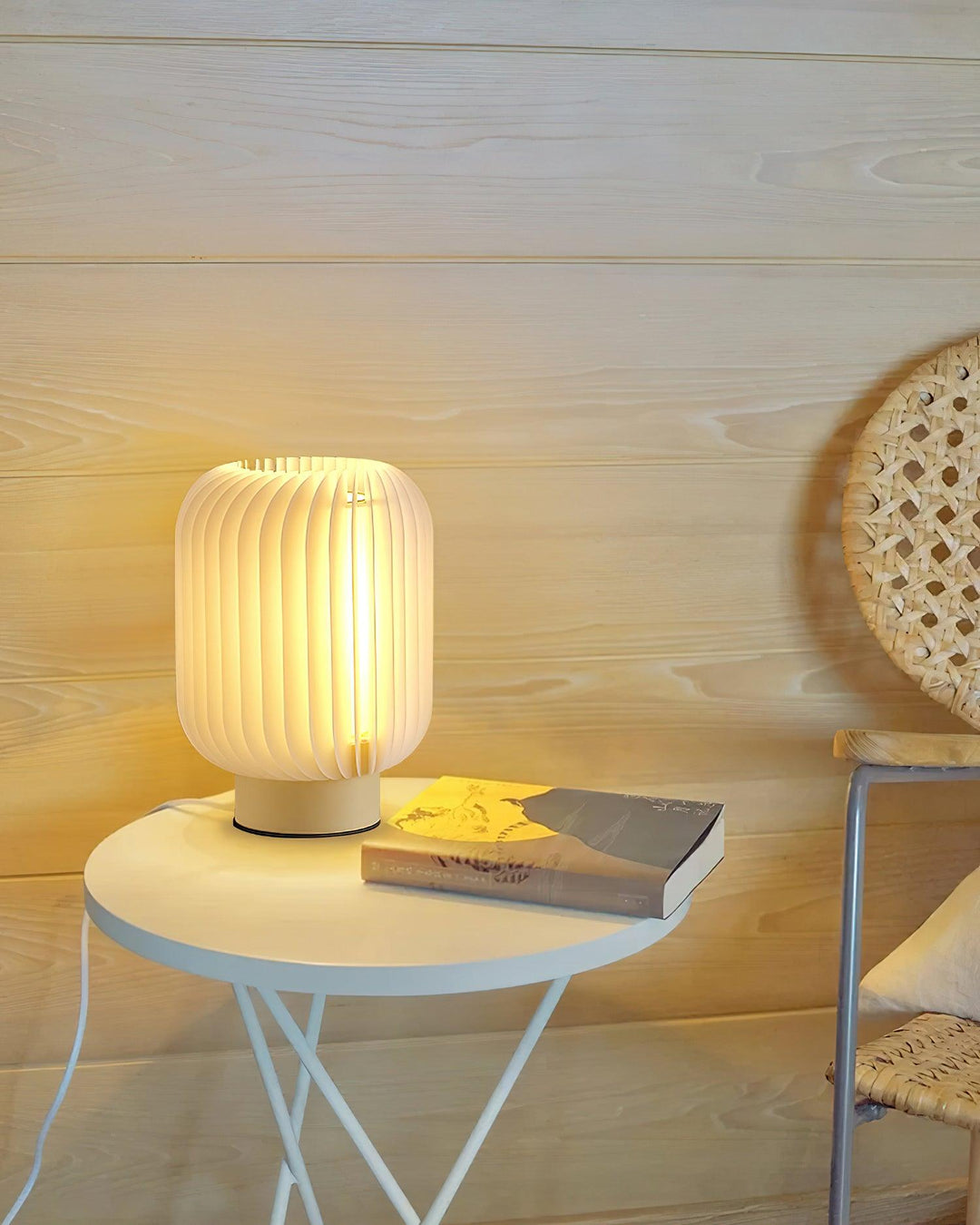 Pleated Table Lamp - Vakkerlight