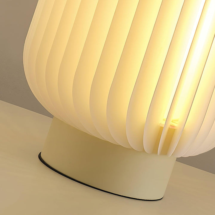 Pleated Table Lamp - Vakkerlight