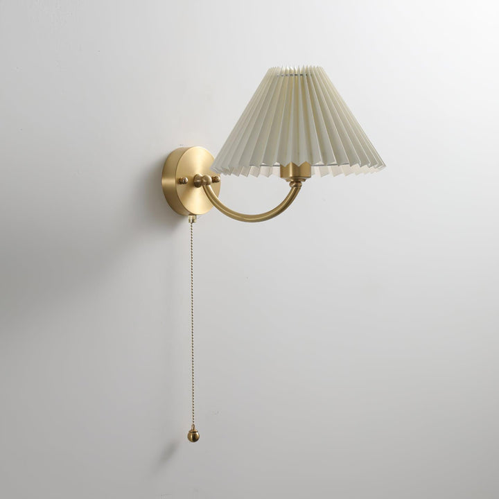 Pleated Wall Lamp - Vakkerlight