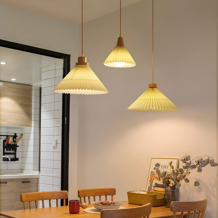 Pleated Wooden Pendant Light - Vakkerlight