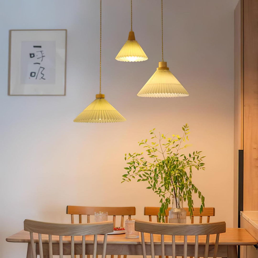 Pleated Wooden Pendant Light - Vakkerlight