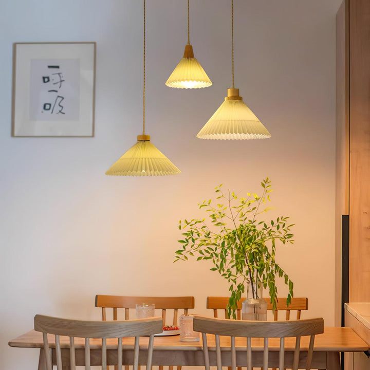 Pleated Wooden Pendant Light - Vakkerlight