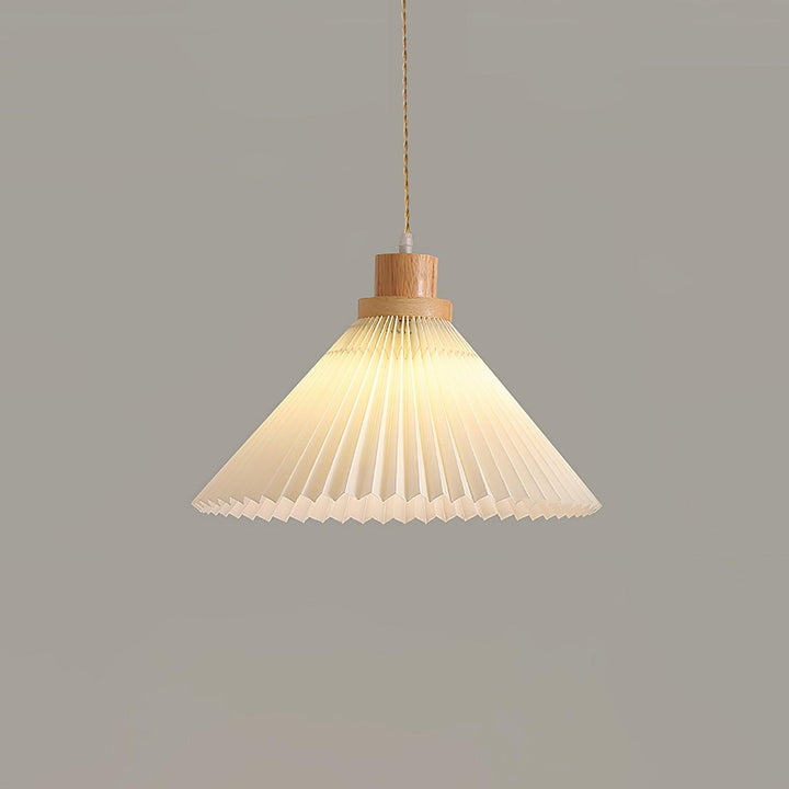 Pleated Wooden Pendant Light - Vakkerlight