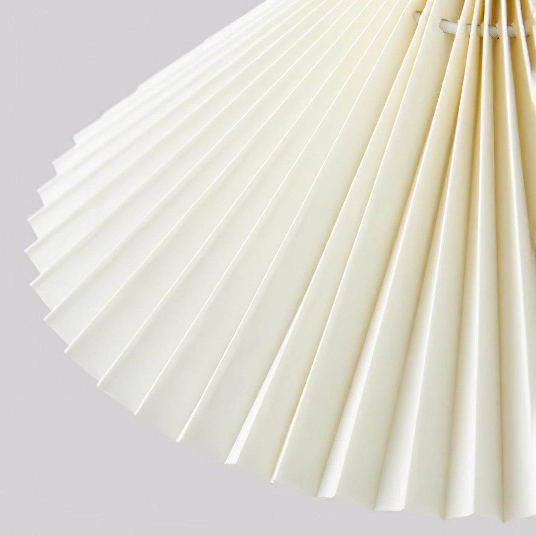 Pleated Wooden Wall Lamp - Vakkerlight