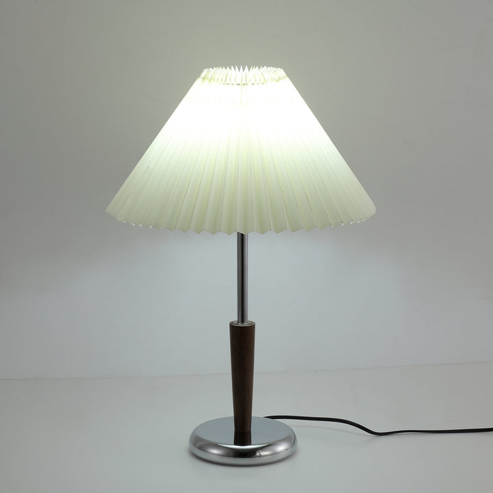 Lynnea Pleated Table Lamp - Vakkerlight