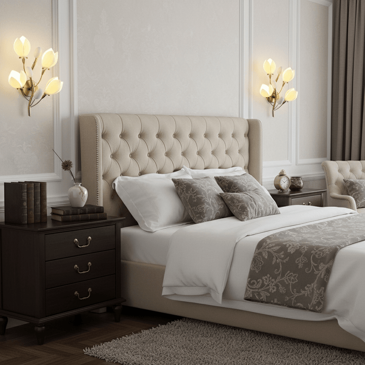 Porcelain Magnolia Wall Lamp - Vakkerlight