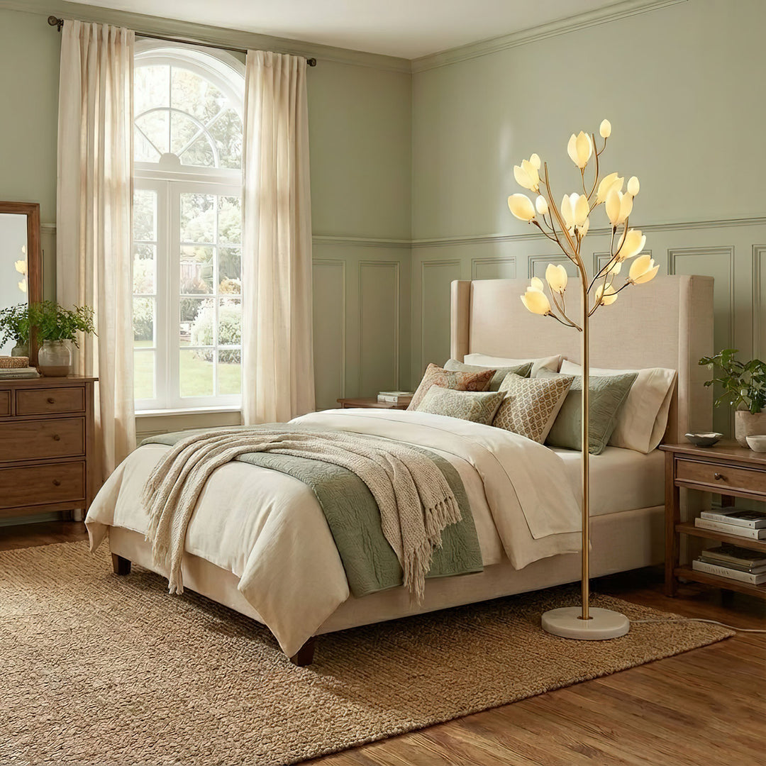 Porcelain Magnolia Floor Lamp - Vakkerlight