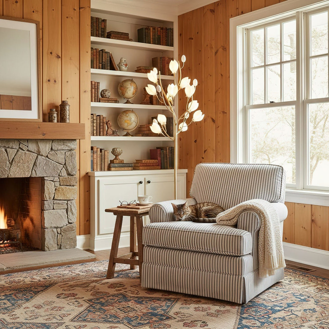 Porcelain Magnolia Floor Lamp - Vakkerlight