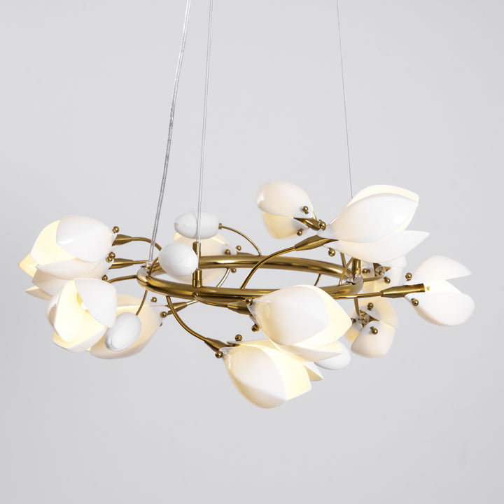 Porcelain Magnolia Chandelier - Vakkerlight