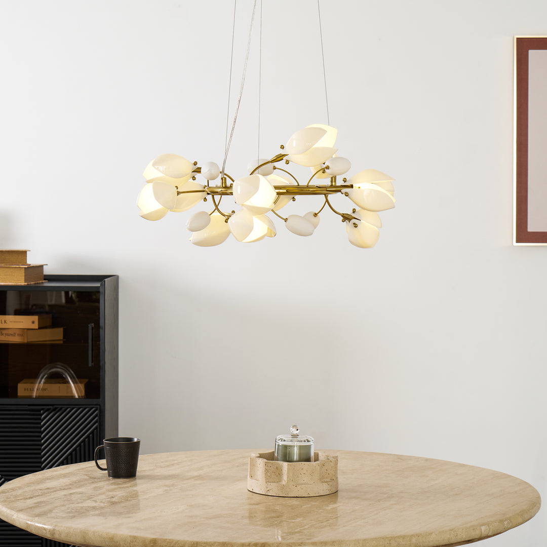 Porcelain Magnolia Chandelier - Vakkerlight