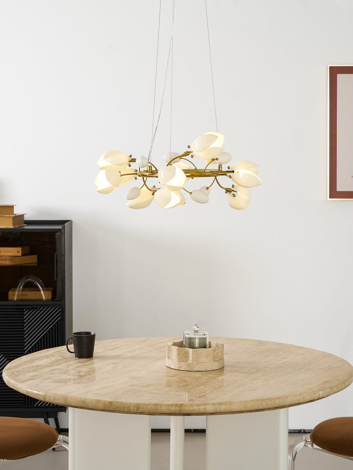 Porcelain Magnolia Chandelier - Vakkerlight