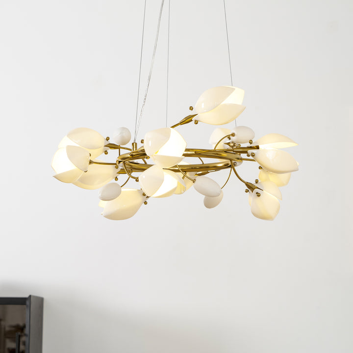 Porcelain Magnolia Chandelier - Vakkerlight