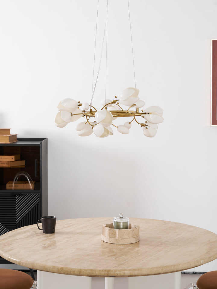 Porcelain Magnolia Chandelier - Vakkerlight