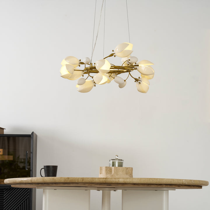 Porcelain Magnolia Chandelier - Vakkerlight