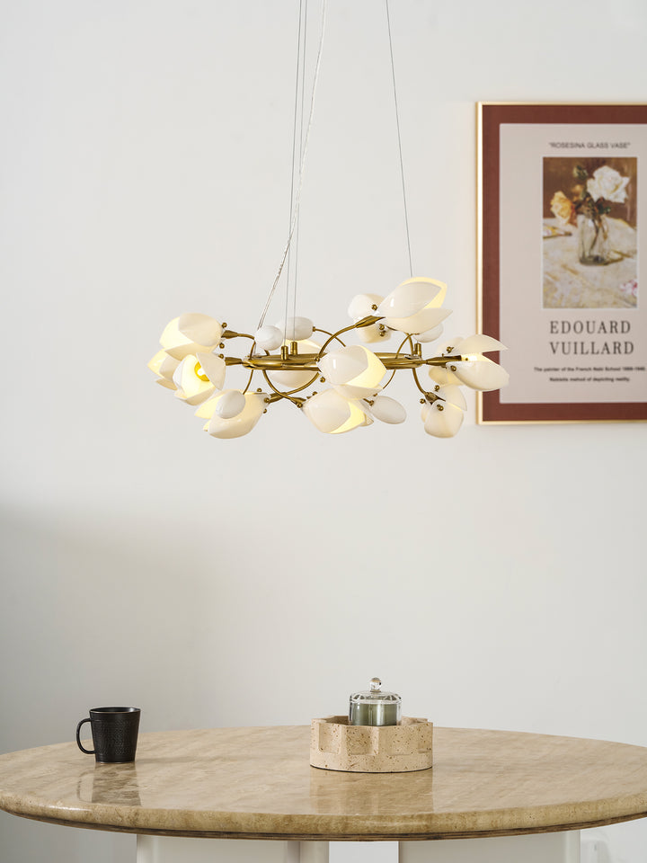 Porcelain Magnolia Chandelier - Vakkerlight