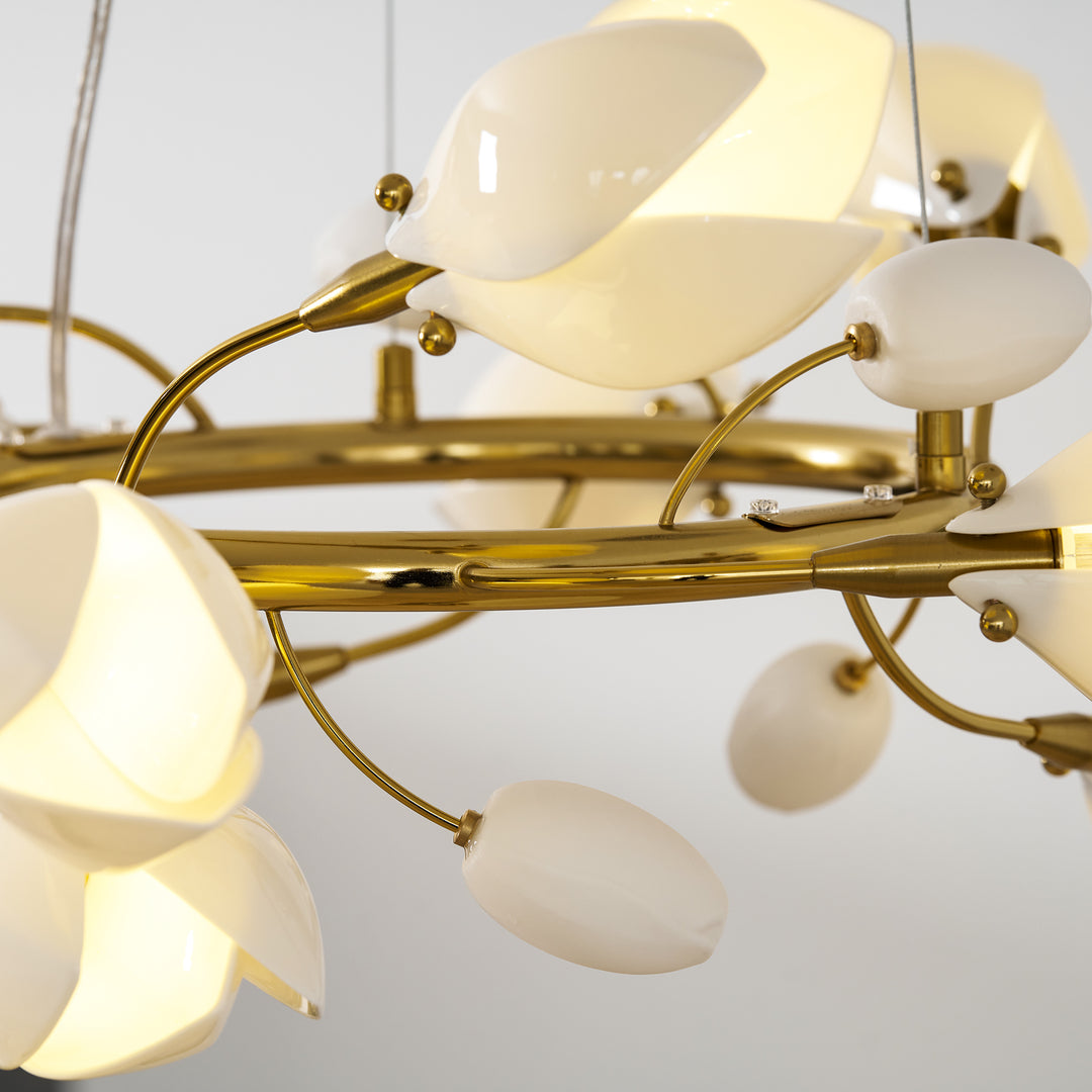 Porcelain Magnolia Chandelier - Vakkerlight