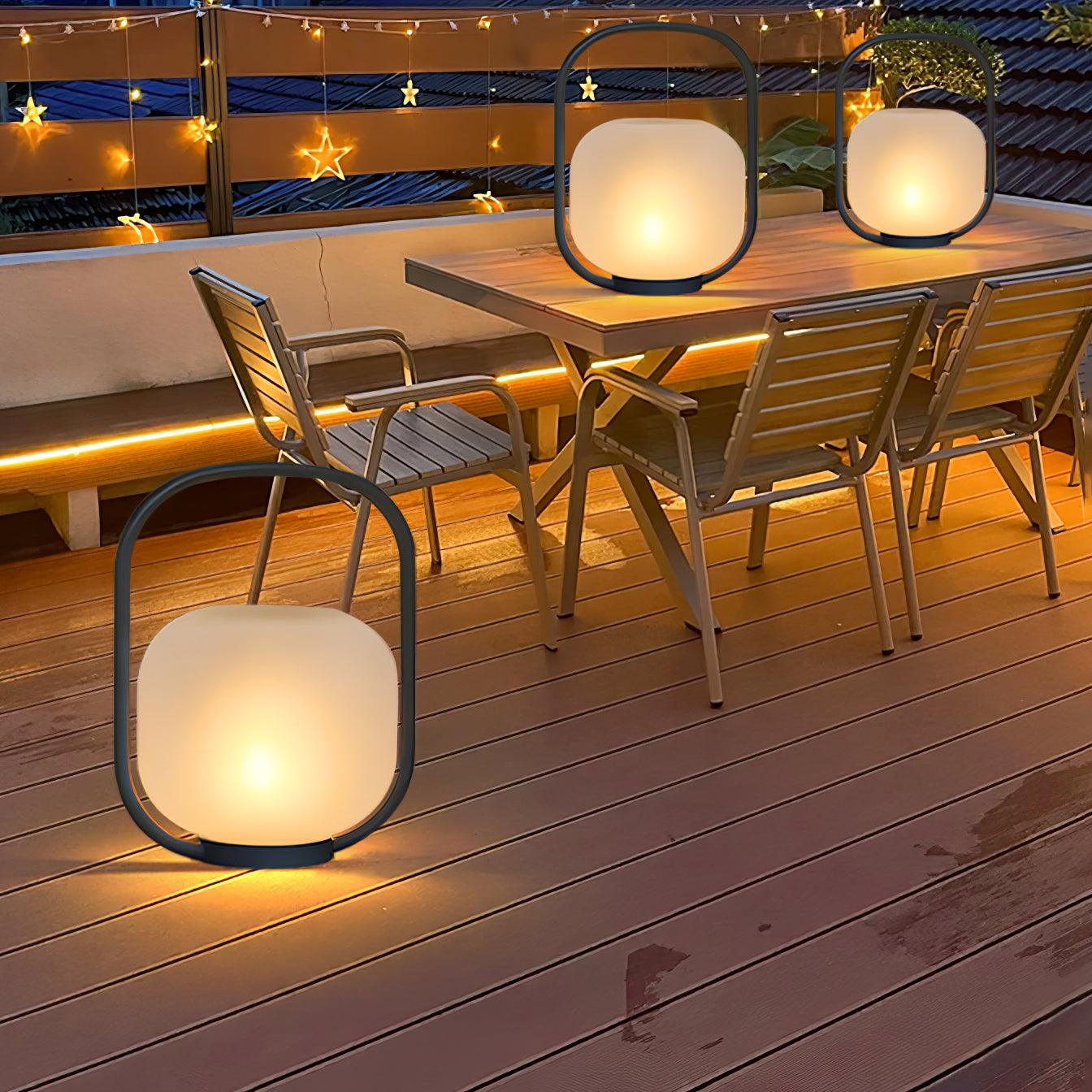 Lantern Solar Outdoor Floor Lamp – Vakkerlight