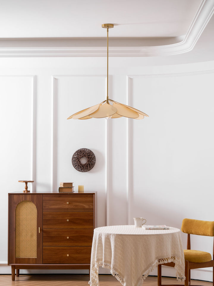 Precieuse Petals Pendant Lamp - Vakkerlight