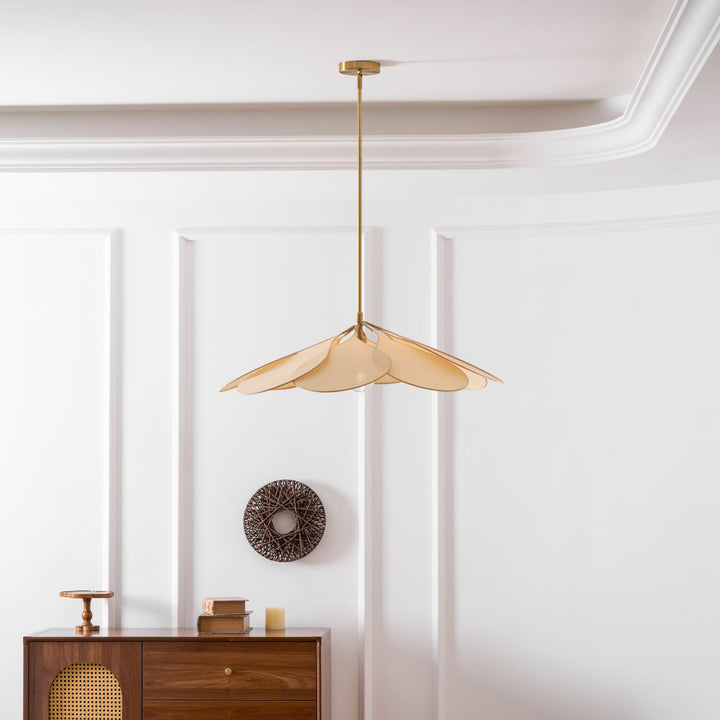 Precieuse Petals Pendant Lamp - Vakkerlight