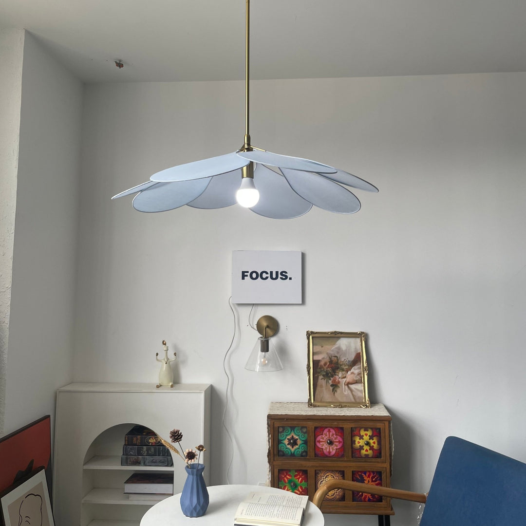 Precieuse Petals Pendant Lamp - Vakkerlight