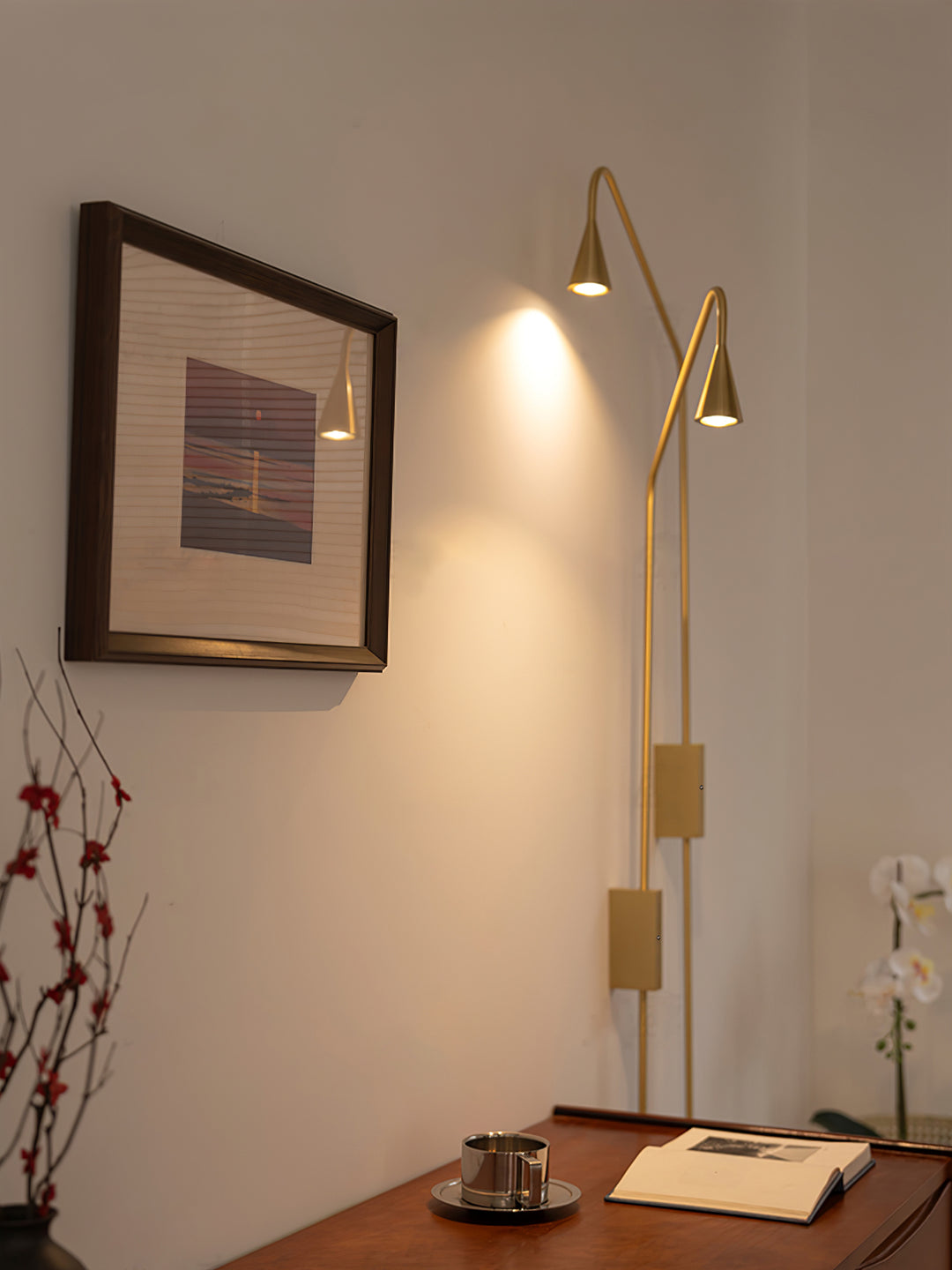 Pureform Wall Lamp