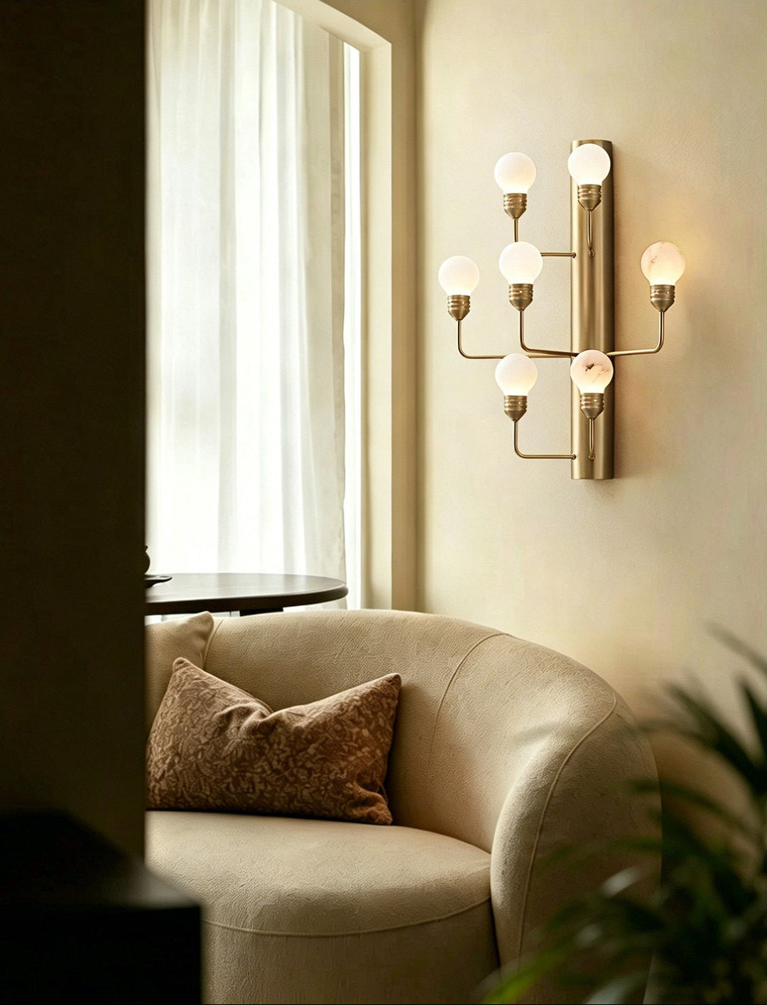 Raggiera Alabaster Globe Wall Sconce