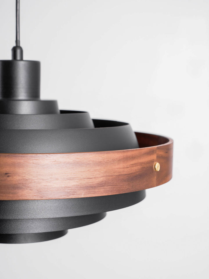 Elric Pendant Light