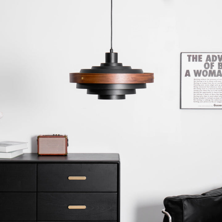 Elric Pendant Light
