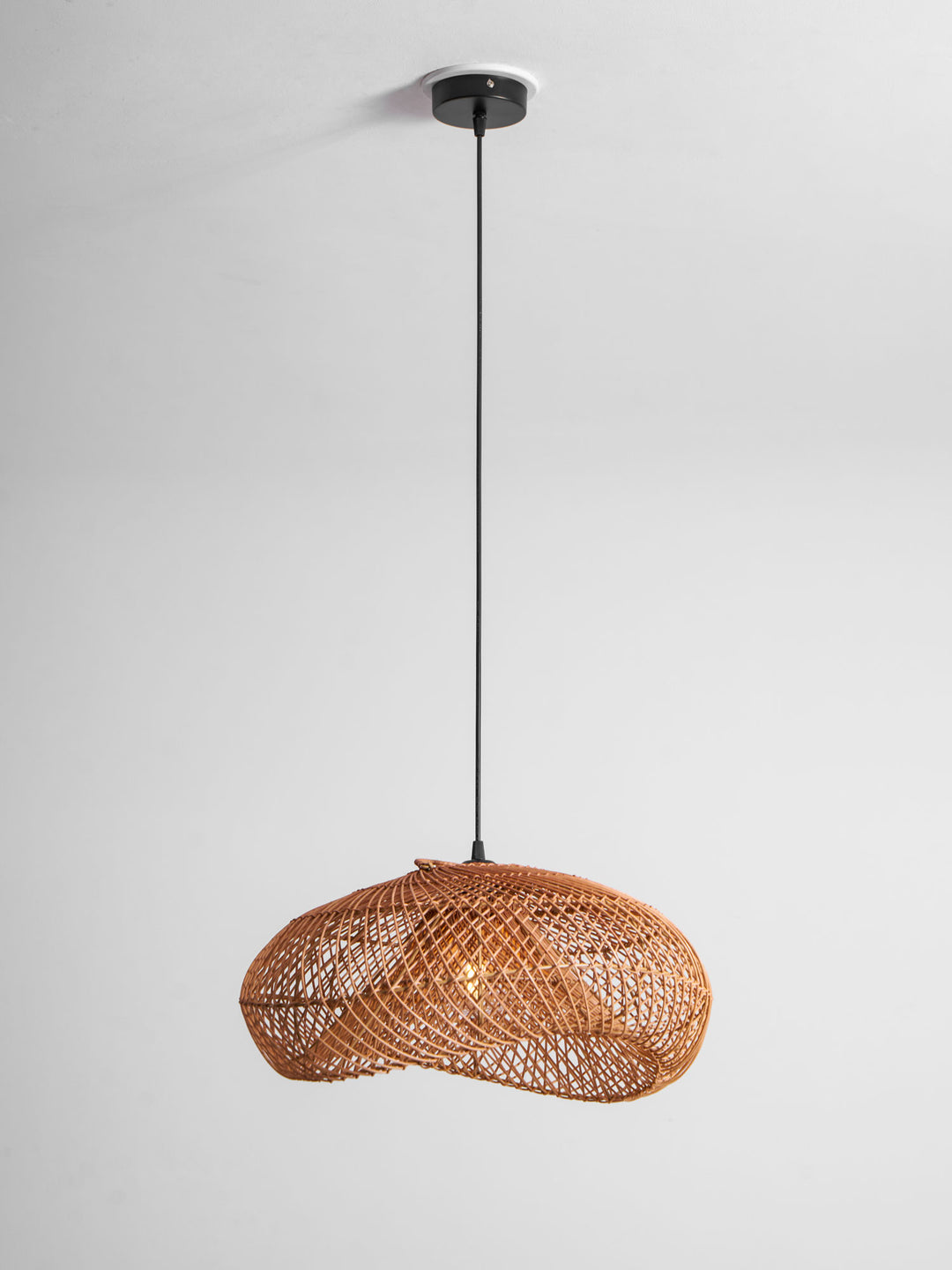 Rattan Wave Pendant Light - Vakkerlight