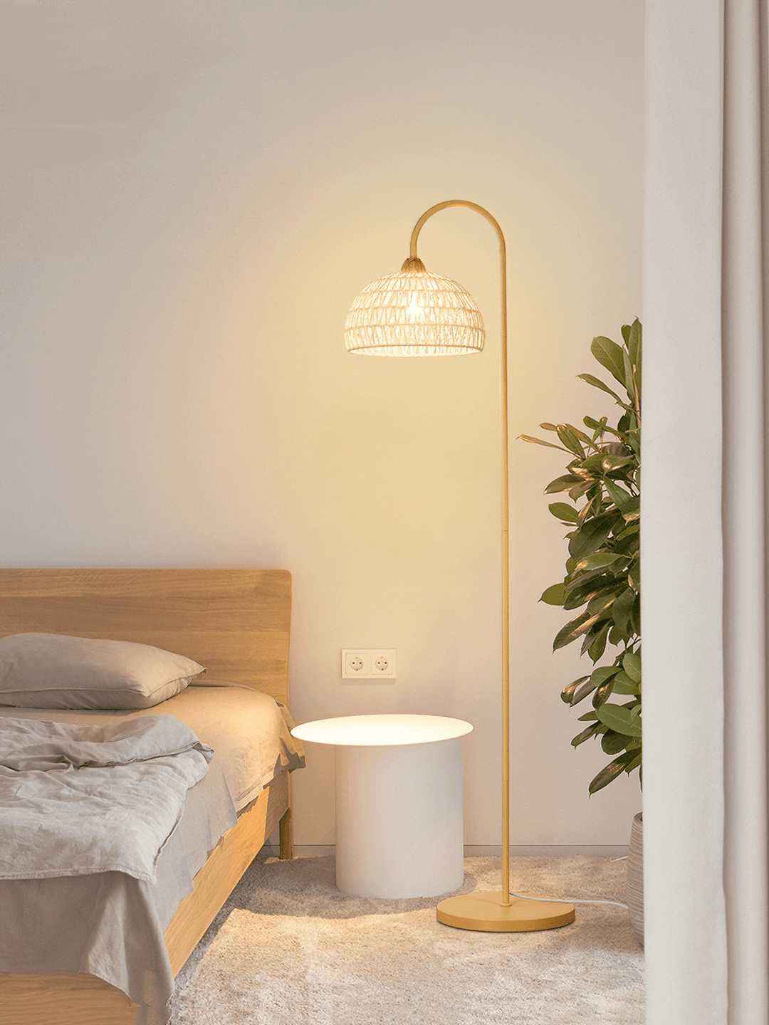 Rattan Arch Floor Lamp - Vakkerlight