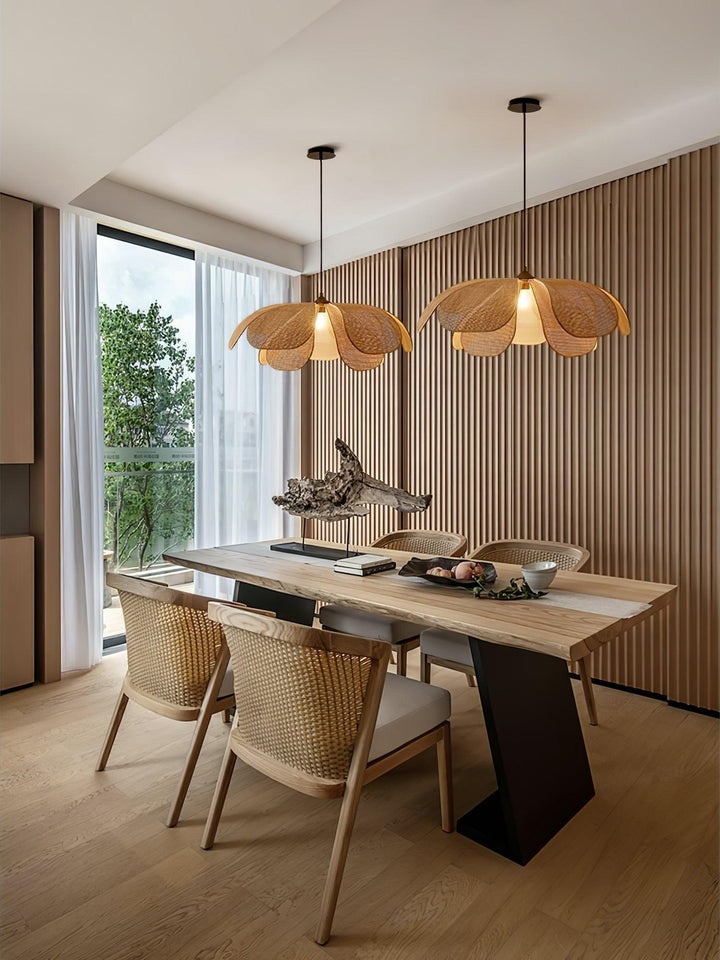 Rattan Petal Pendant Lamp - Vakkerlight