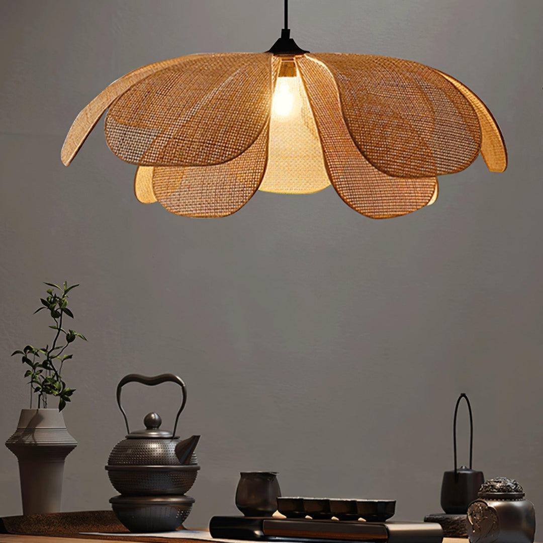 Rattan Petal Pendant Lamp - Vakkerlight