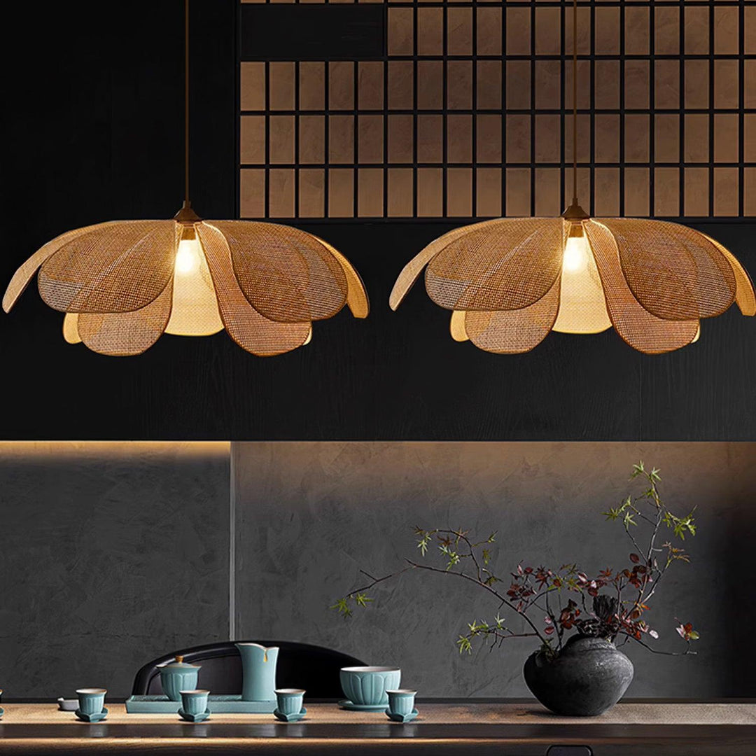 Rattan Petal Pendant Lamp - Vakkerlight